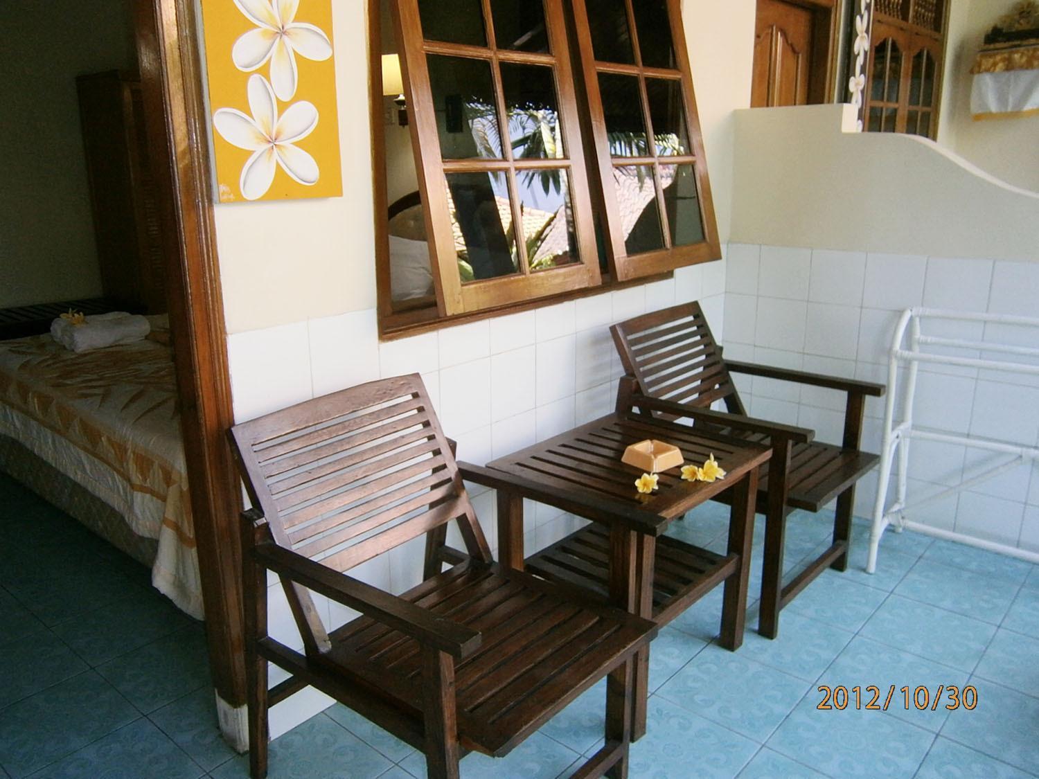 Adus Beach Inn Legian  Exterior photo