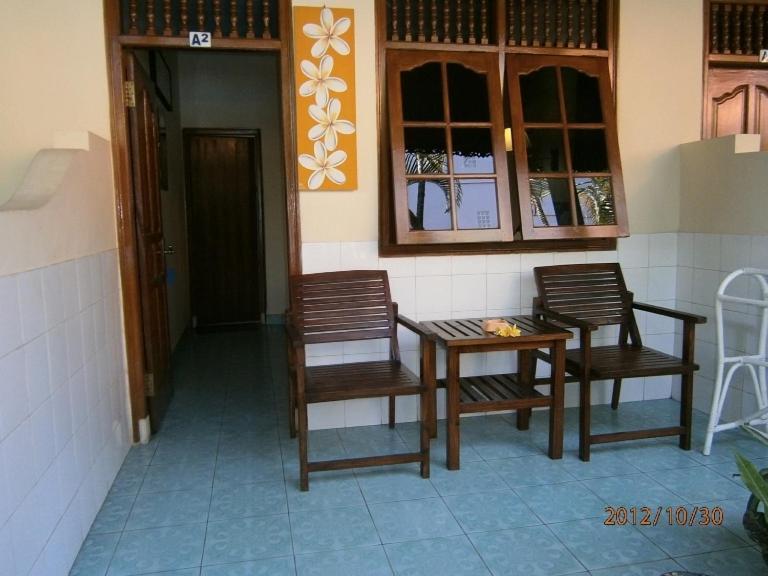 Adus Beach Inn Legian  Exterior photo